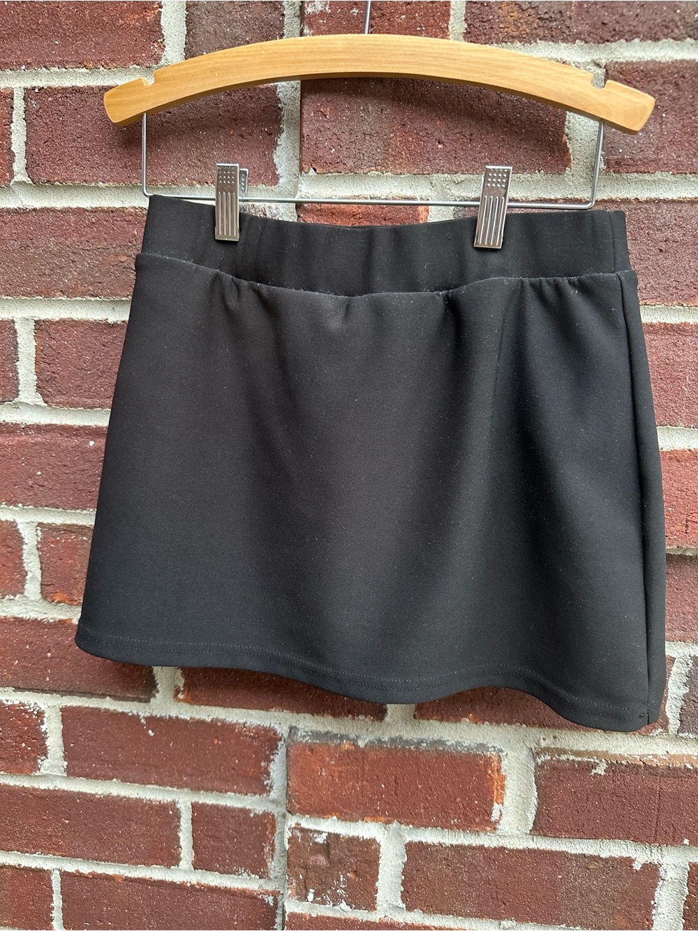 Sleek Black Women's Mini Skirt Juniors Size Medium Skort